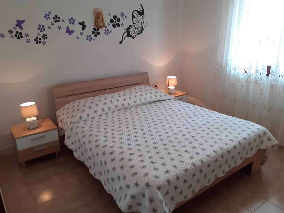 Apartments Mary Miholascica Zewnętrze zdjęcie