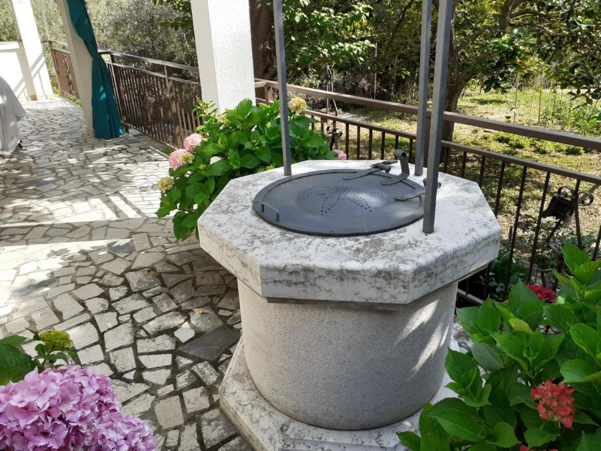 Apartments Mary Miholascica Zewnętrze zdjęcie