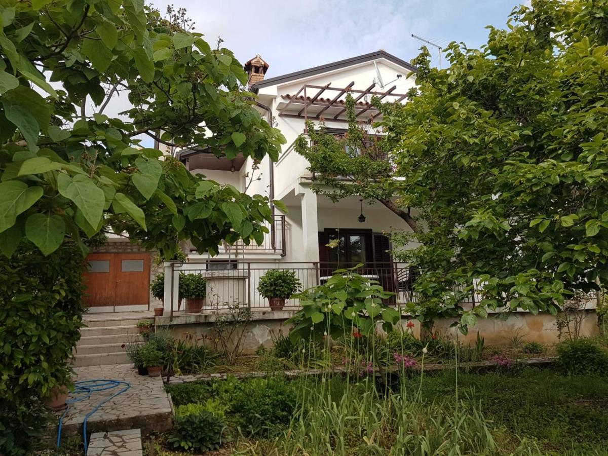 Apartments Mary Miholascica Zewnętrze zdjęcie